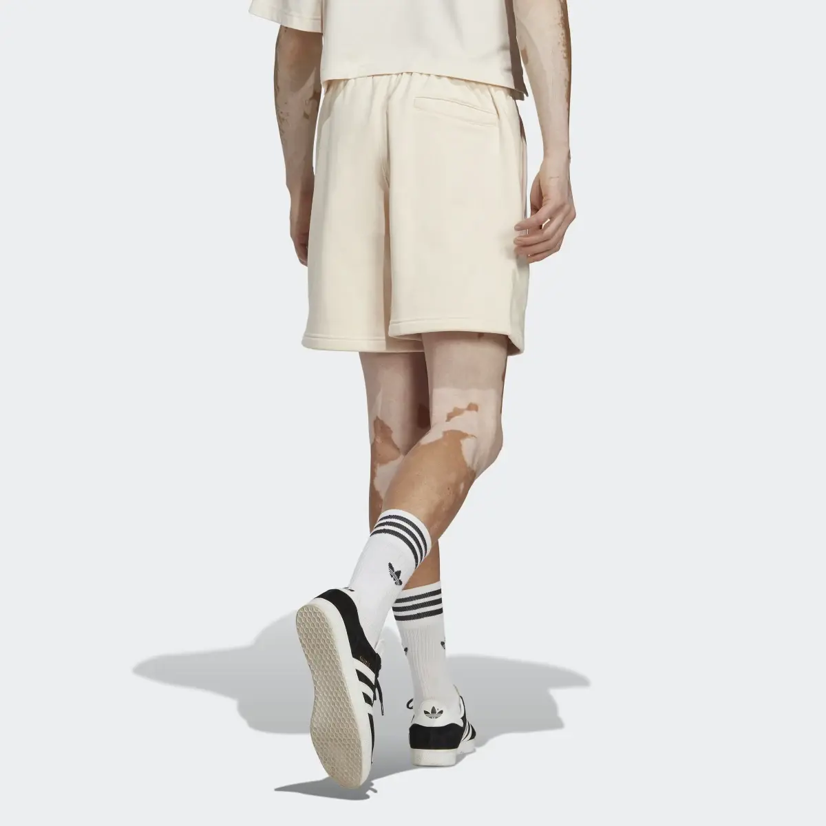 Adidas Premium Essentials Shorts. 2