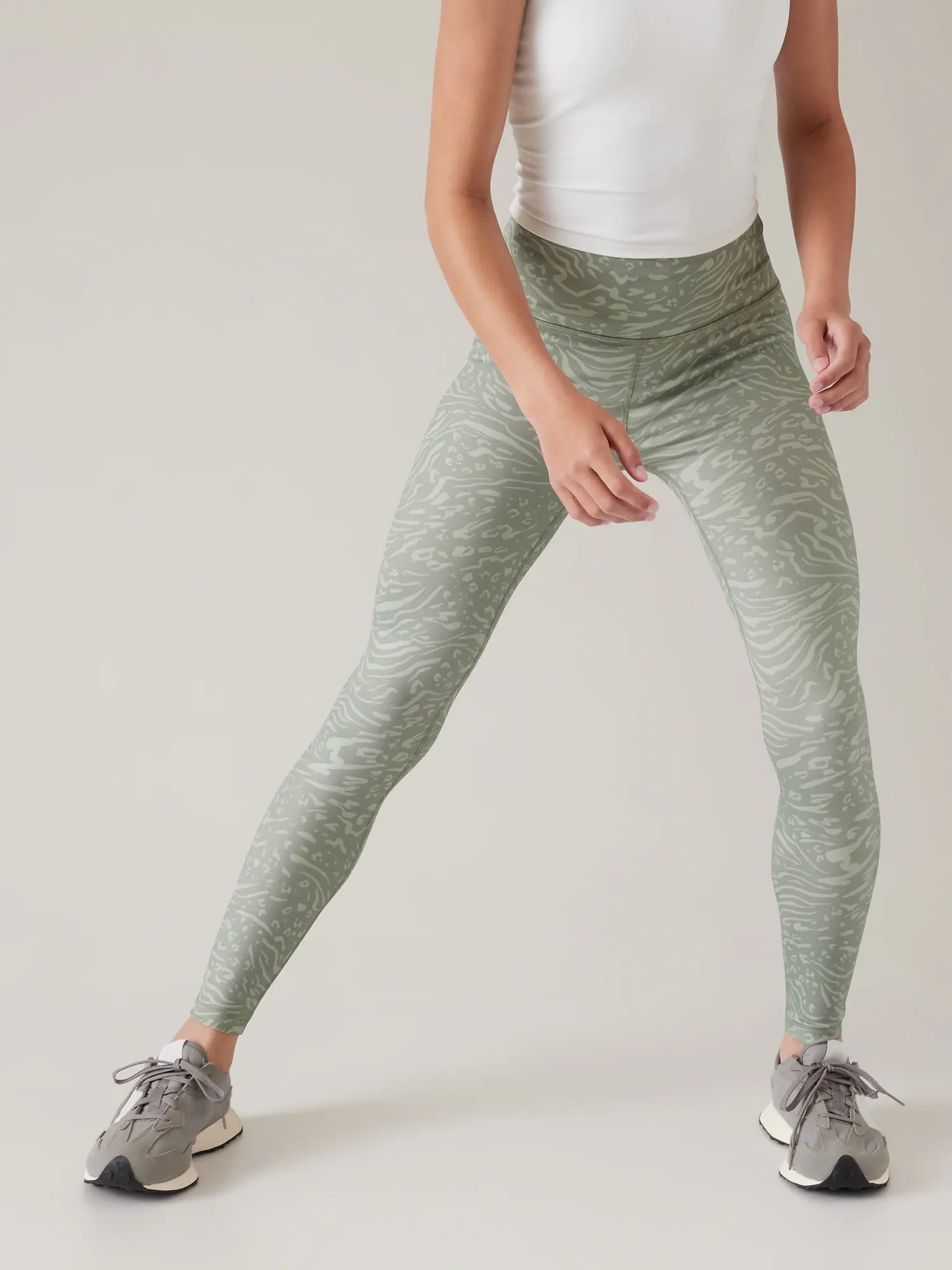 Athleta Girl Ultra High Rise Chit Chat 7/8 Tight green. 1