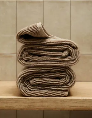 Texturiertes Handtuch mit Streifenmuster 50 x 90 cm