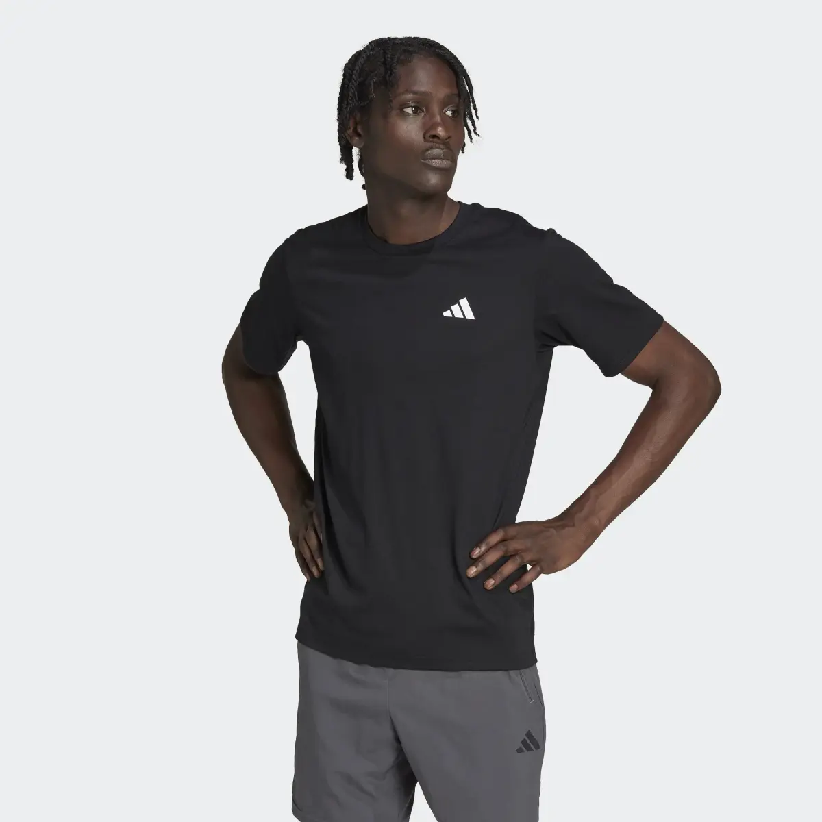 Adidas Playera de Entrenamiento Train Essentials Feelready. 2