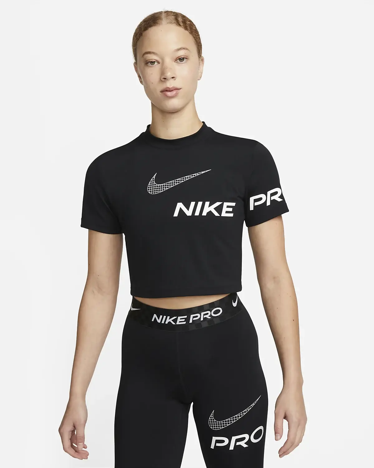 Nike Pro Dri-FIT. 1