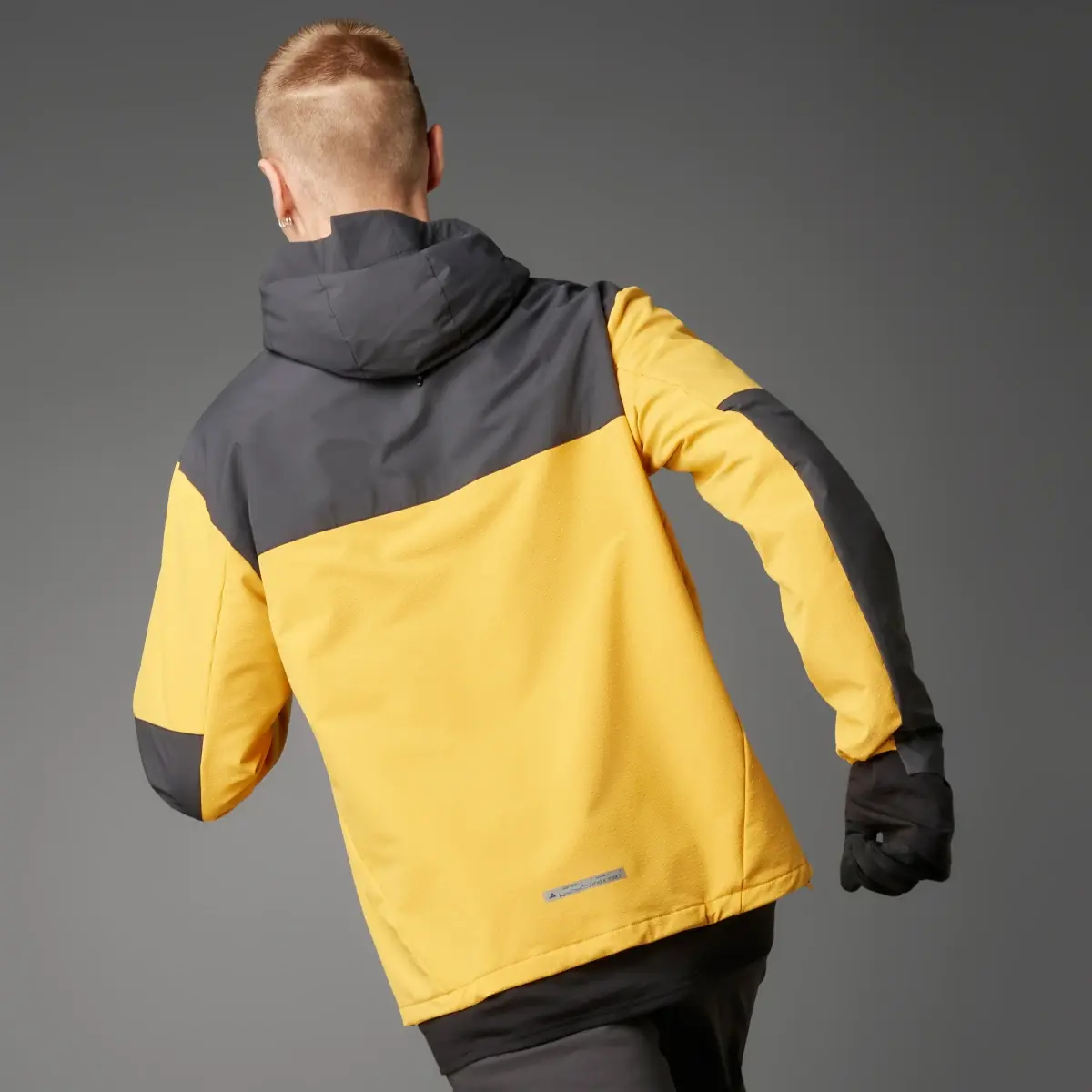 Adidas Ultimate Running Conquer the Elements COLD.RDY Jacket. 2