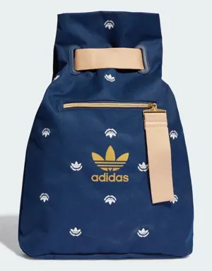 Trefoil Crest Bucket Backpack