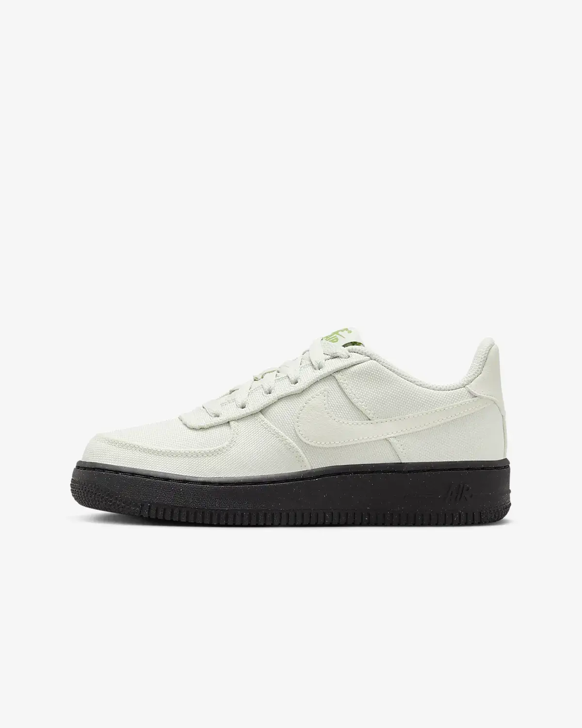 Nike Air Force 1 LV8 3. 1