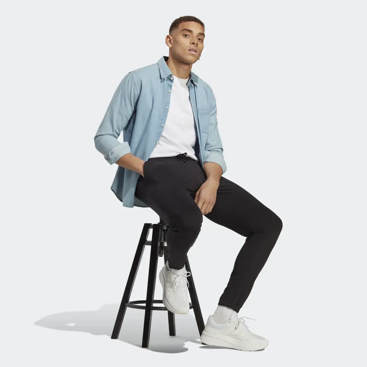 Adidas Essentials Single Jersey Tapered Elasticized Cuff Logo Pants. 3