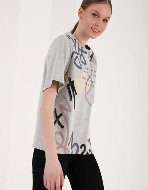 Gri Melanj Karışık Desenli Yazı Baskılı O Yaka Kadın Oversize T-Shirt - 97132