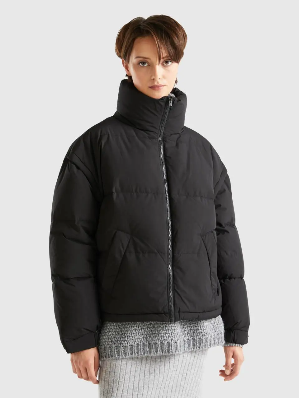 Benetton short padded jacket with removable sleeves. 1