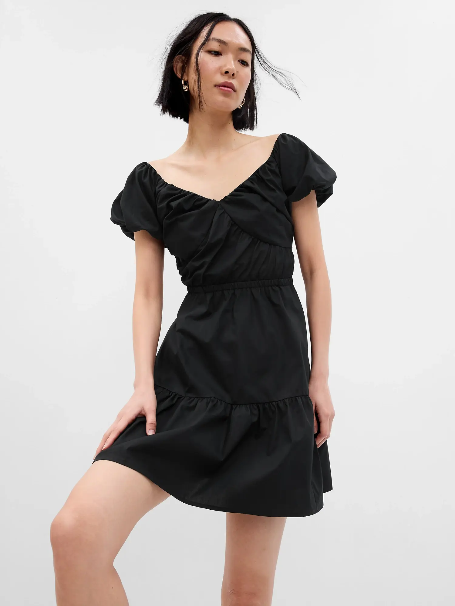 Gap Corset Tiered Mini Dress black. 1