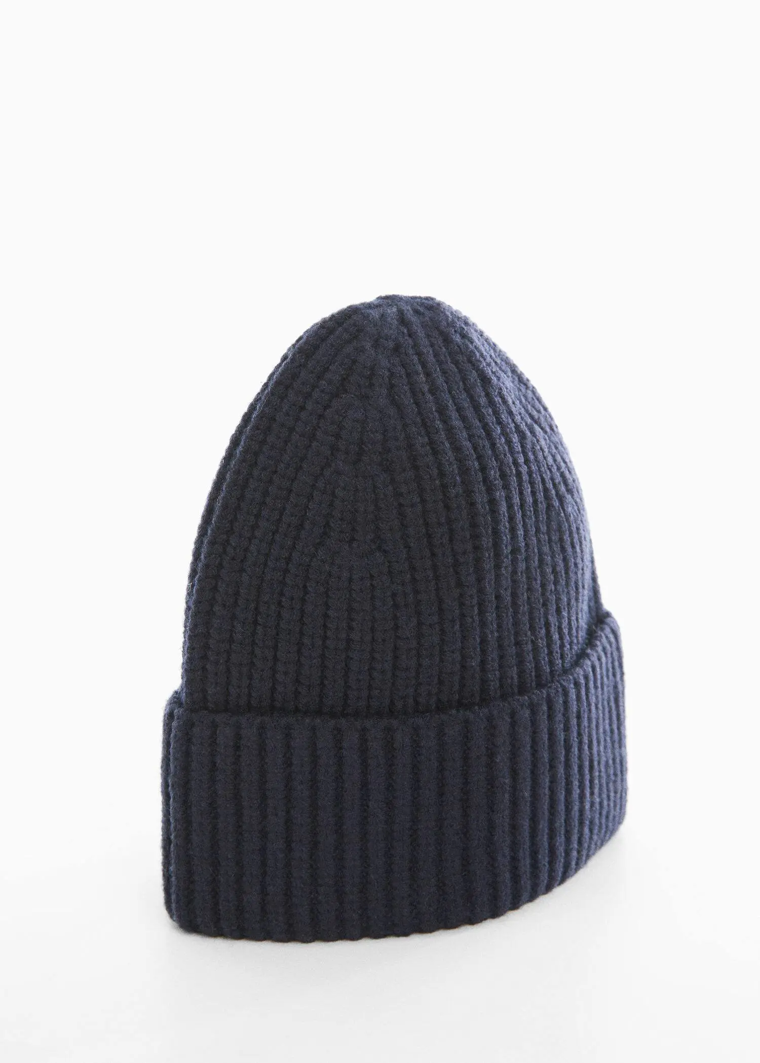 Mango Knitted wool-blend cap. 2