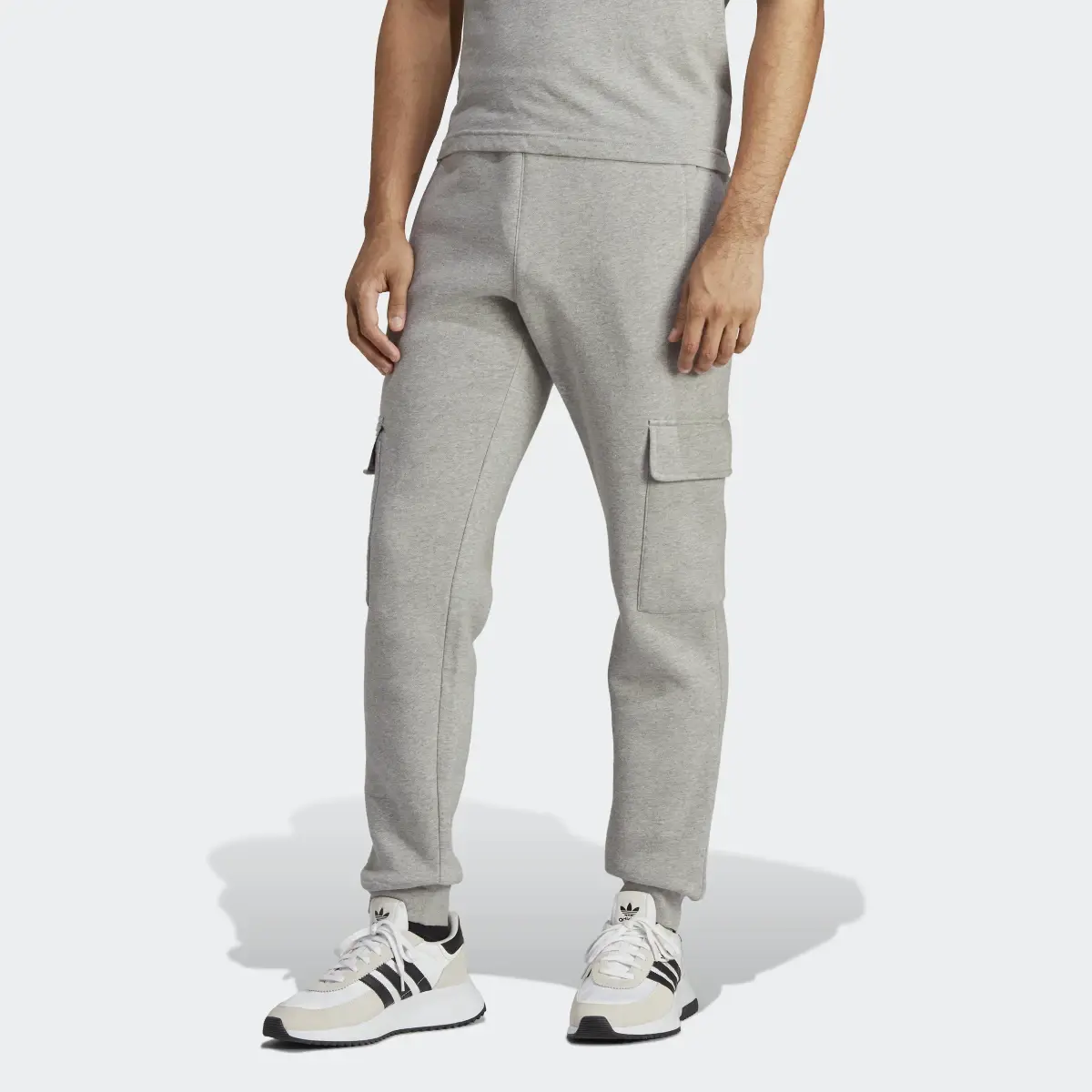Adidas Trefoil Essentials Cargo Pants. 1