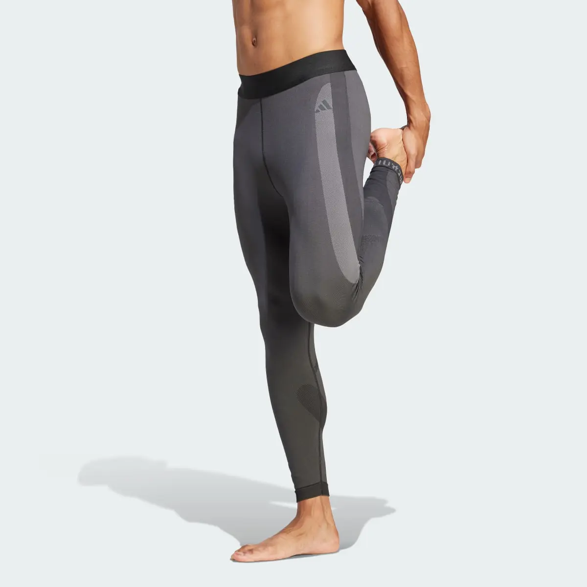 Adidas PRIMEKNIT Yoga Seamless Training 7/8 Leggings. 1