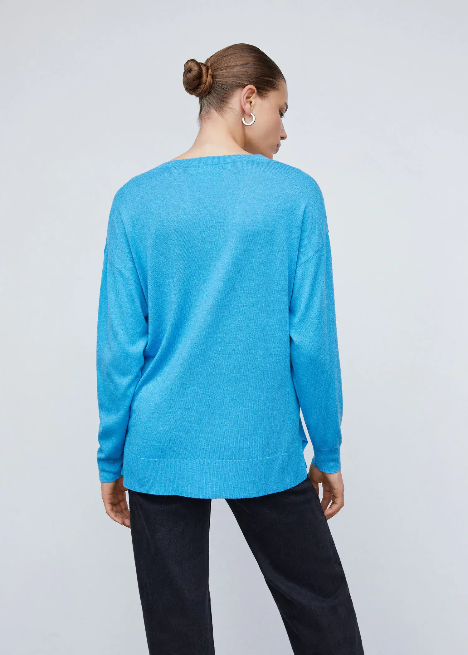 Mango Pull-over col V ouvertures. 3