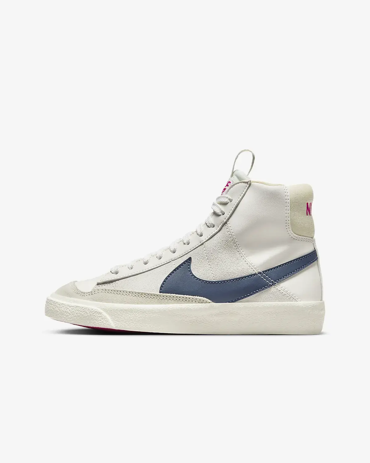 Nike Blazer Mid '77. 1