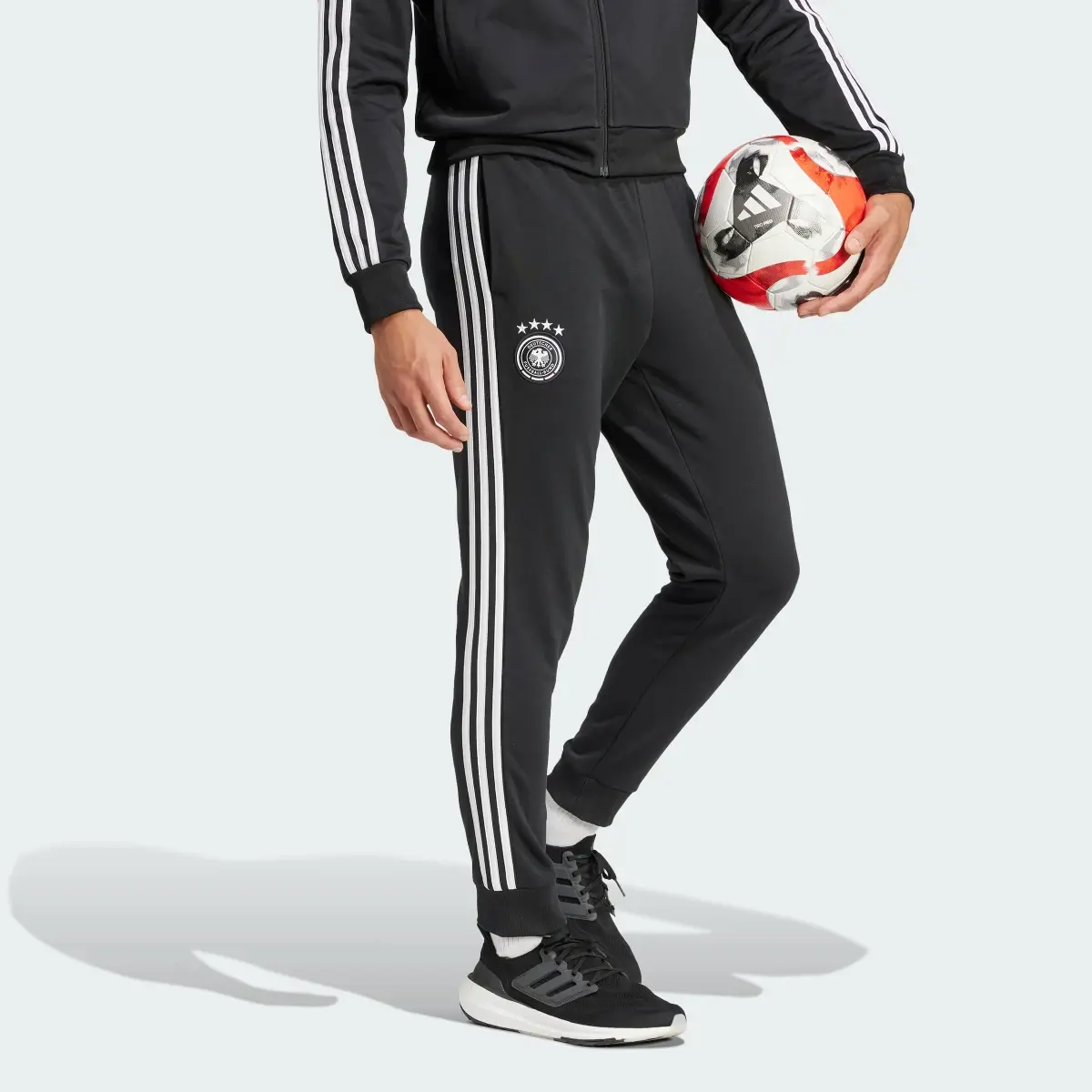 Adidas Spodnie dresowe Germany DNA. 3