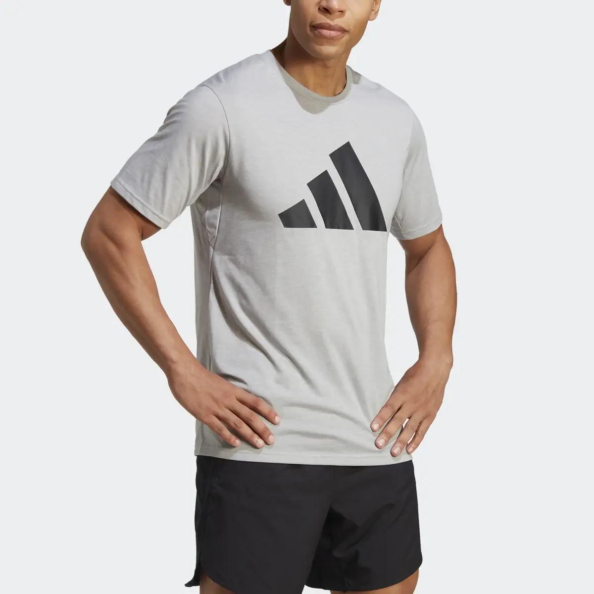 Adidas Training Essentials Feelready Logo Training Tişörtü. 1