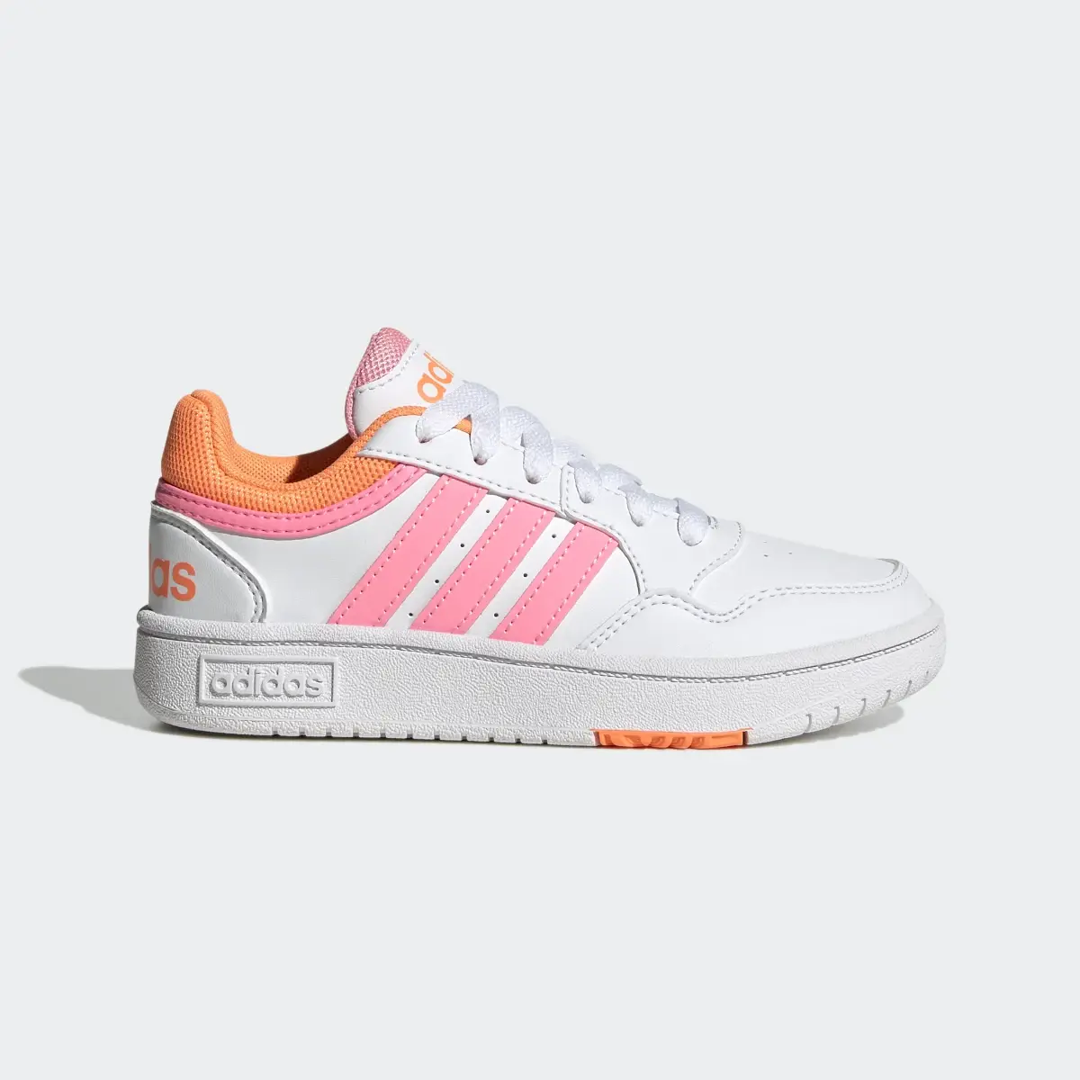 Adidas Zapatilla Hoops. 2