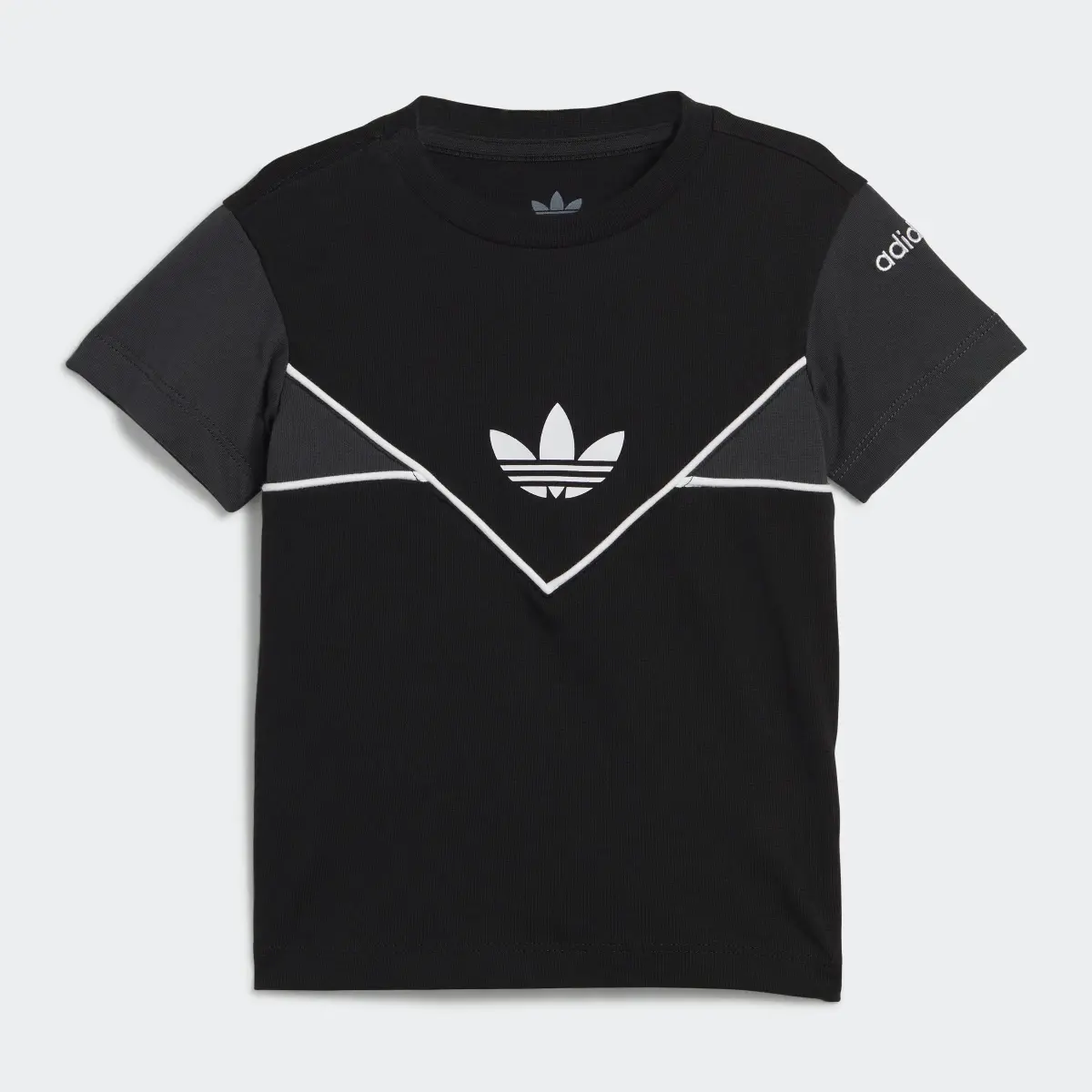 Adidas adicolor Shorts und T-Shirt Set. 3