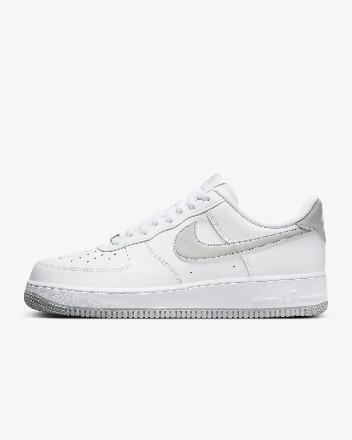 Nike Air Force 1 '07. 1