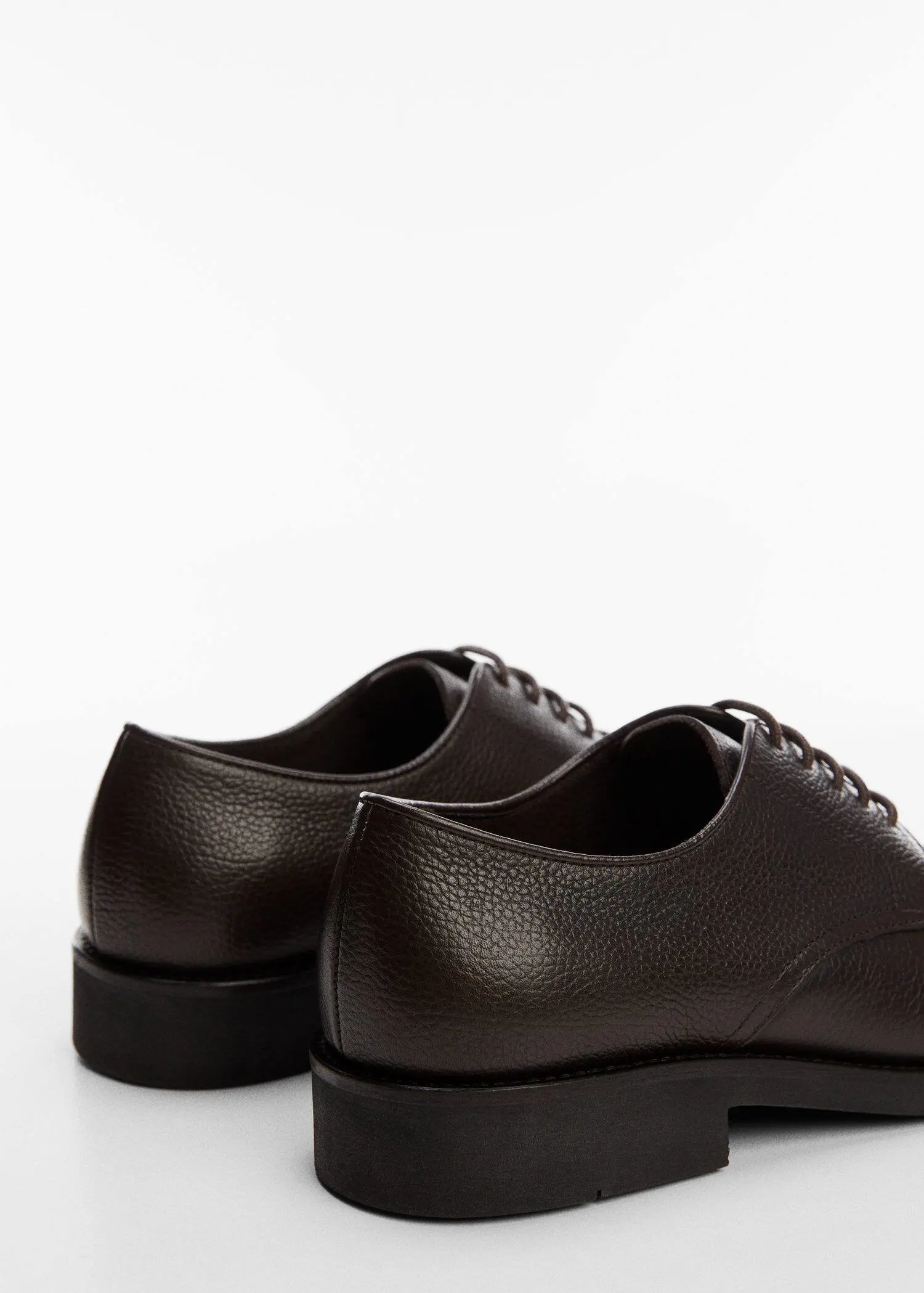 Mango Chaussures costume cuir effet grainé. 3