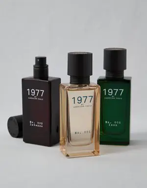 O 1977 Eau de Cologne Discovery Set