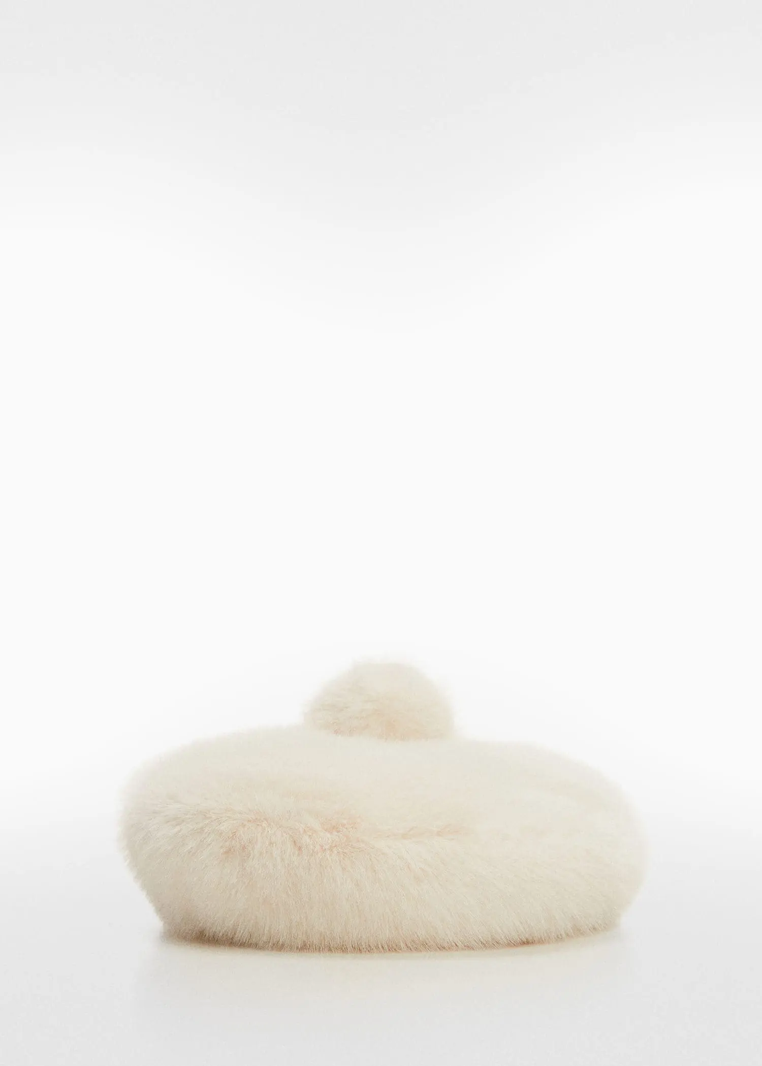 Mango Fur-effect beret with pompom . 1