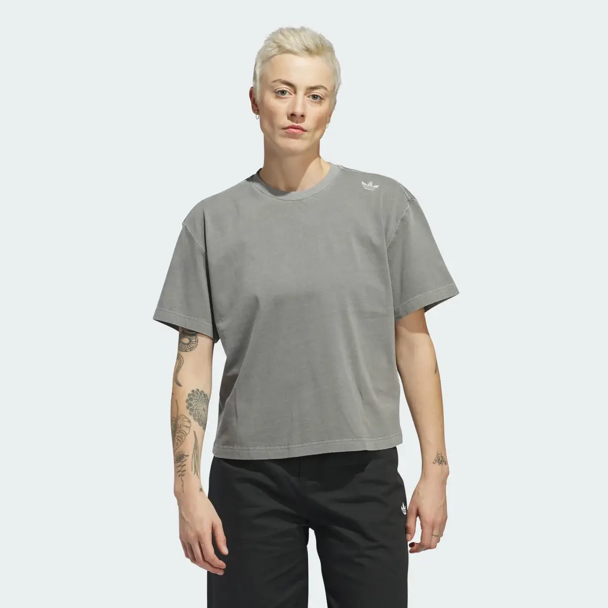 Adidas Playera de Skate para Mujer. 2