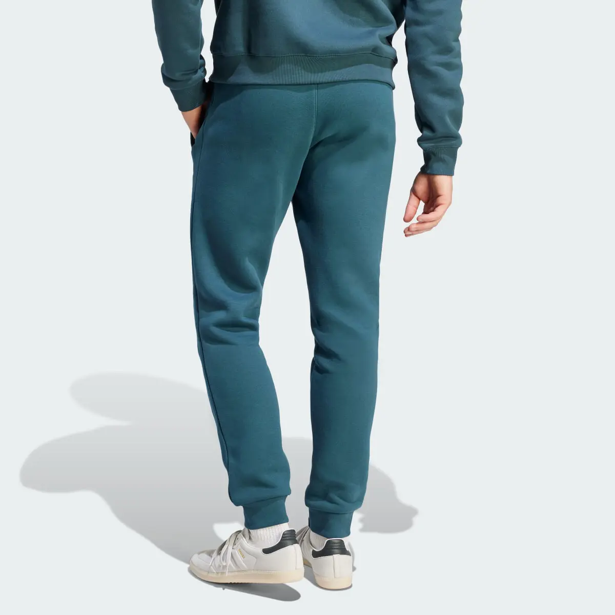 Adidas Trefoil Essentials Joggers. 2