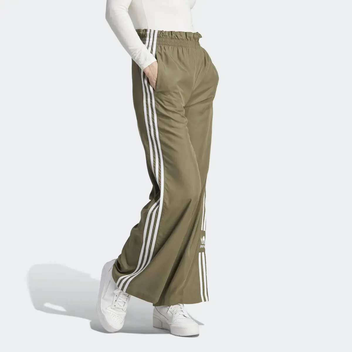 Adidas Pantaloni Parley. 1