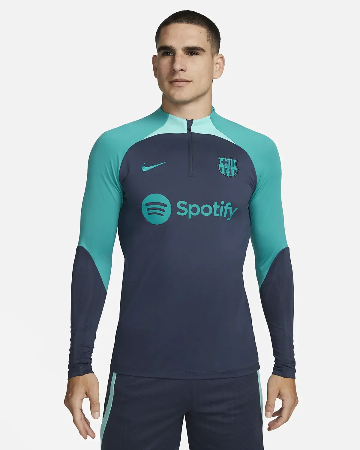 Nike F.C. Barcelona Strike. 1