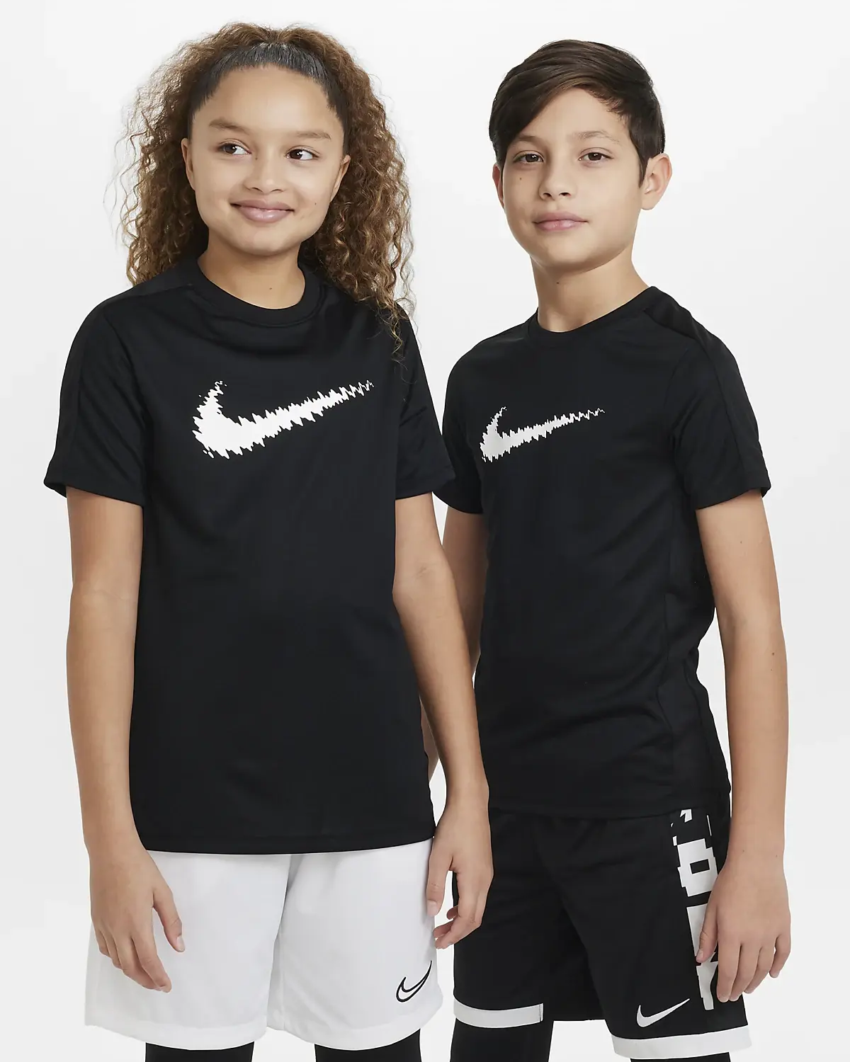 Nike Dri-FIT Trophy. 1