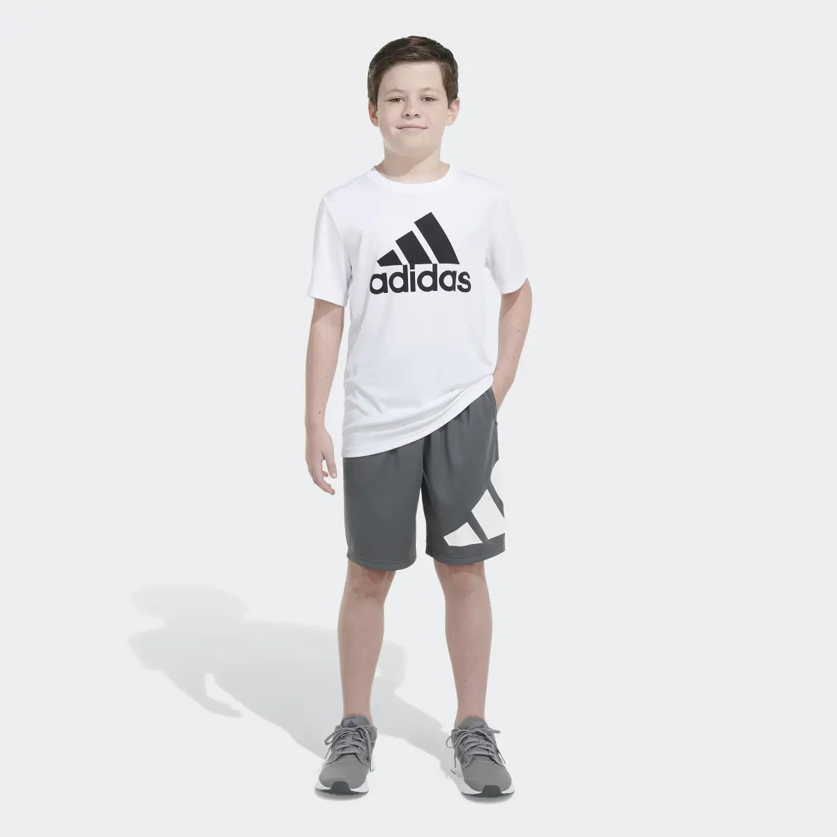 Adidas Essentials Side Logo Shorts. 1