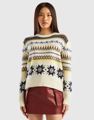 boxy fit sweater with geo patterns