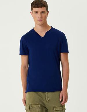 Monastir Lacivert V Yaka T-shirt