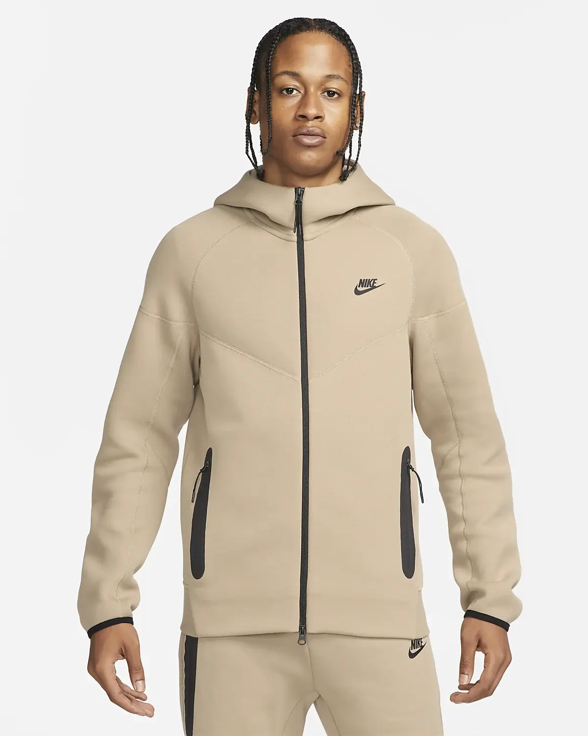 Nike Sportswear Tech Fleece Windrunner. 1