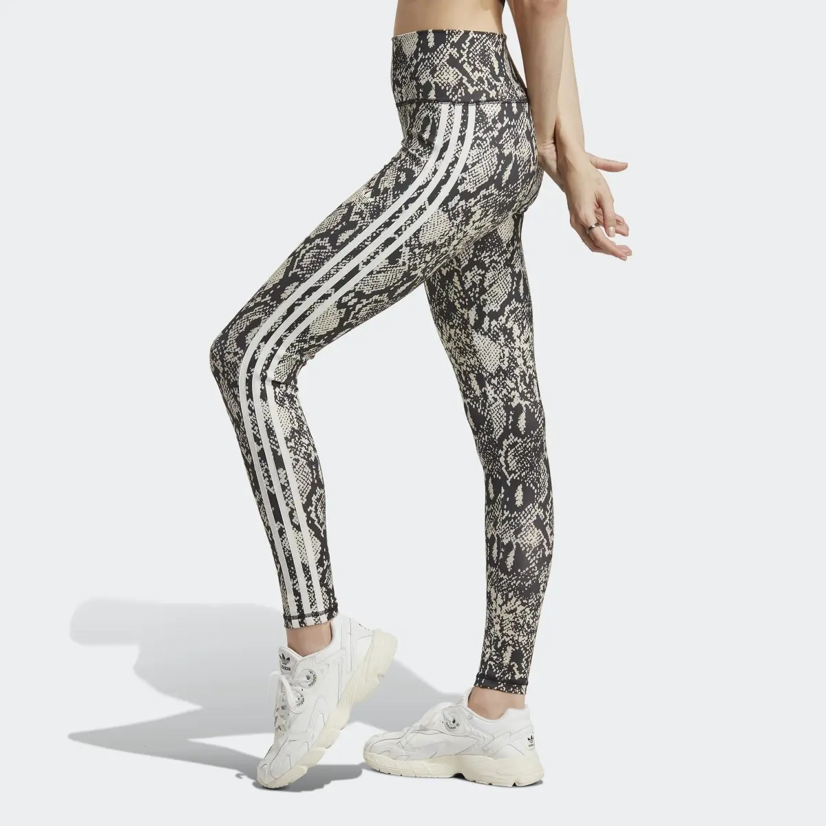 Adidas Leggings. 2