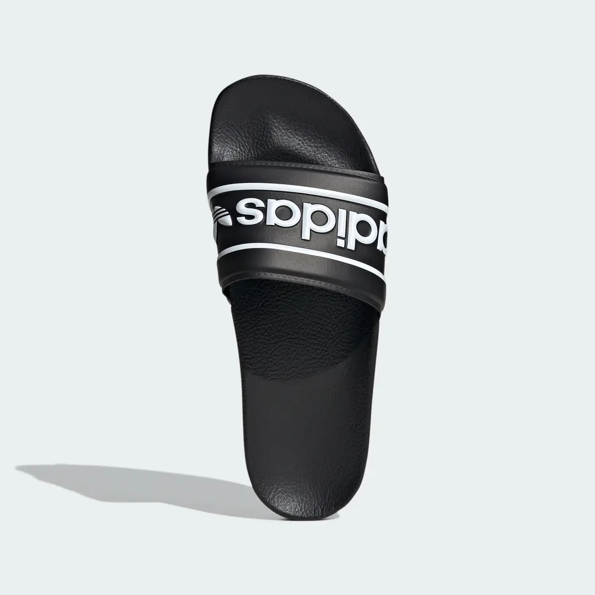 Adidas Claquette Adilette. 3