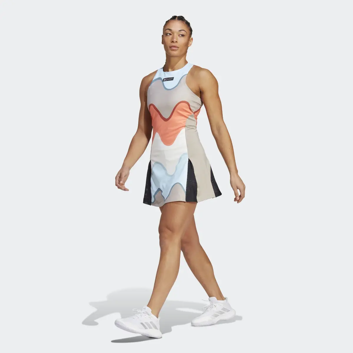 Adidas Robe de tennis Marimekko. 2