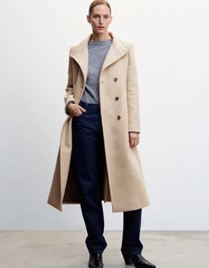 Woollen coat with belt