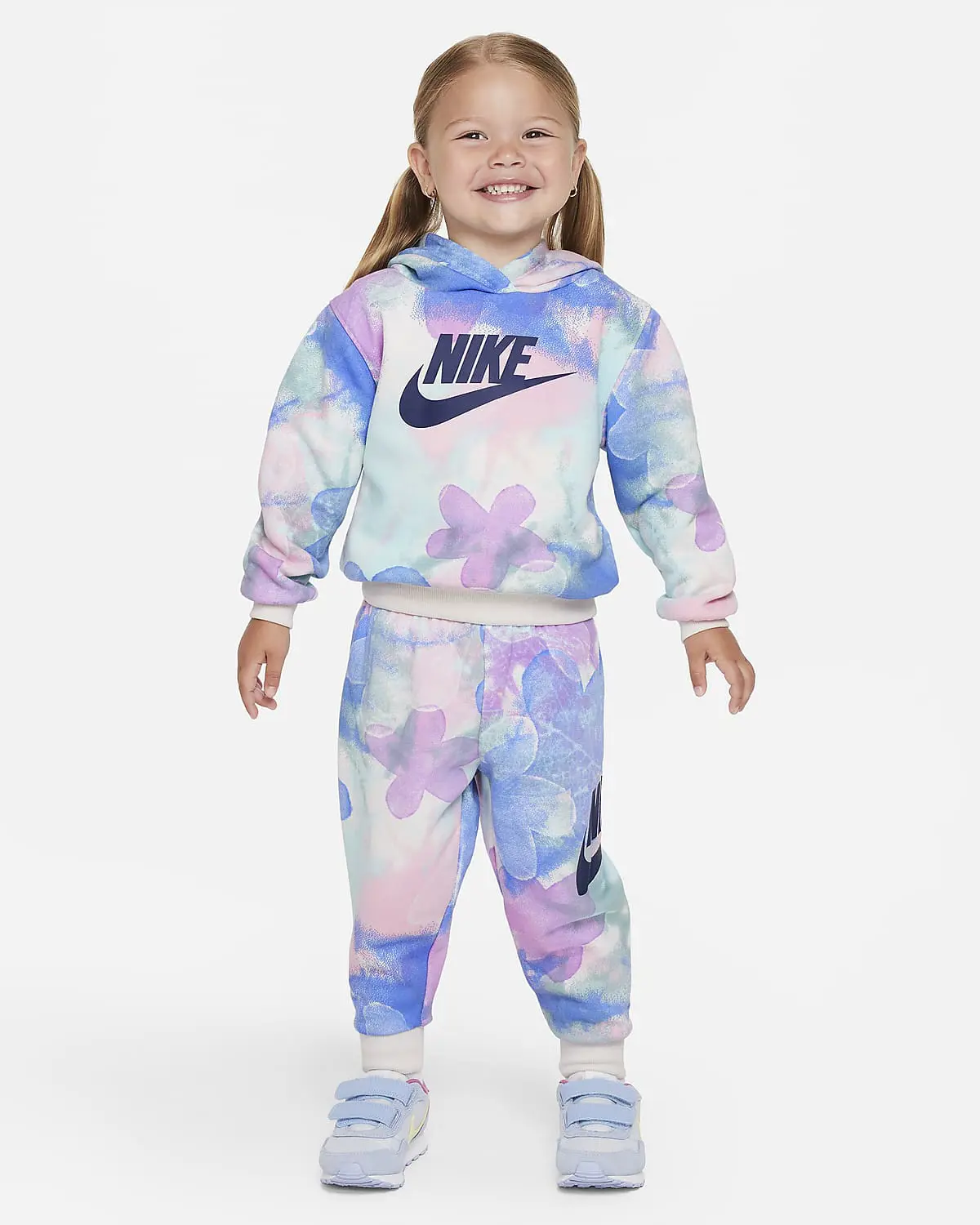 Nike Sci-Dye Club Fleece Set. 1