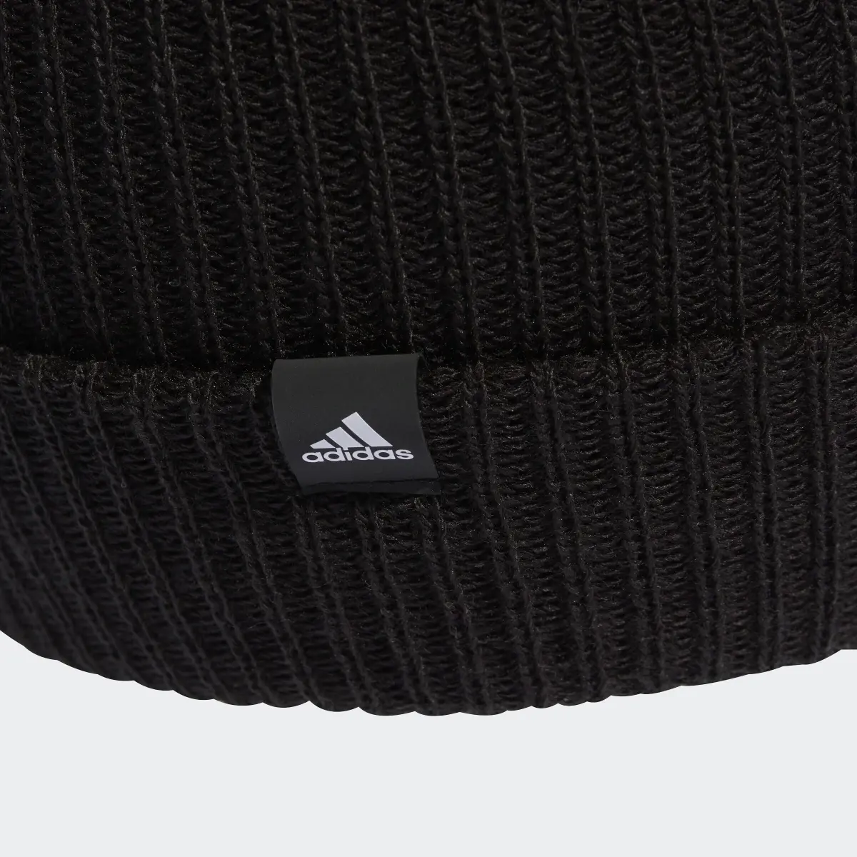 Adidas Bonnet Classic. 3