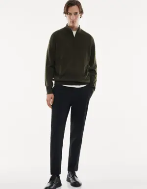 100% merino wool sweater with zipper collar