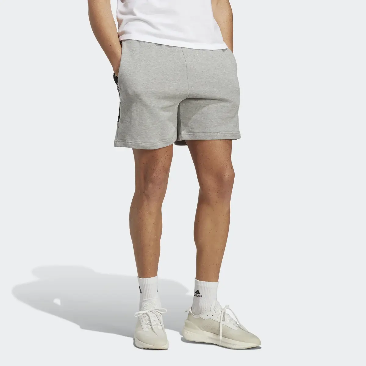 Adidas Brandlove Shorts. 3