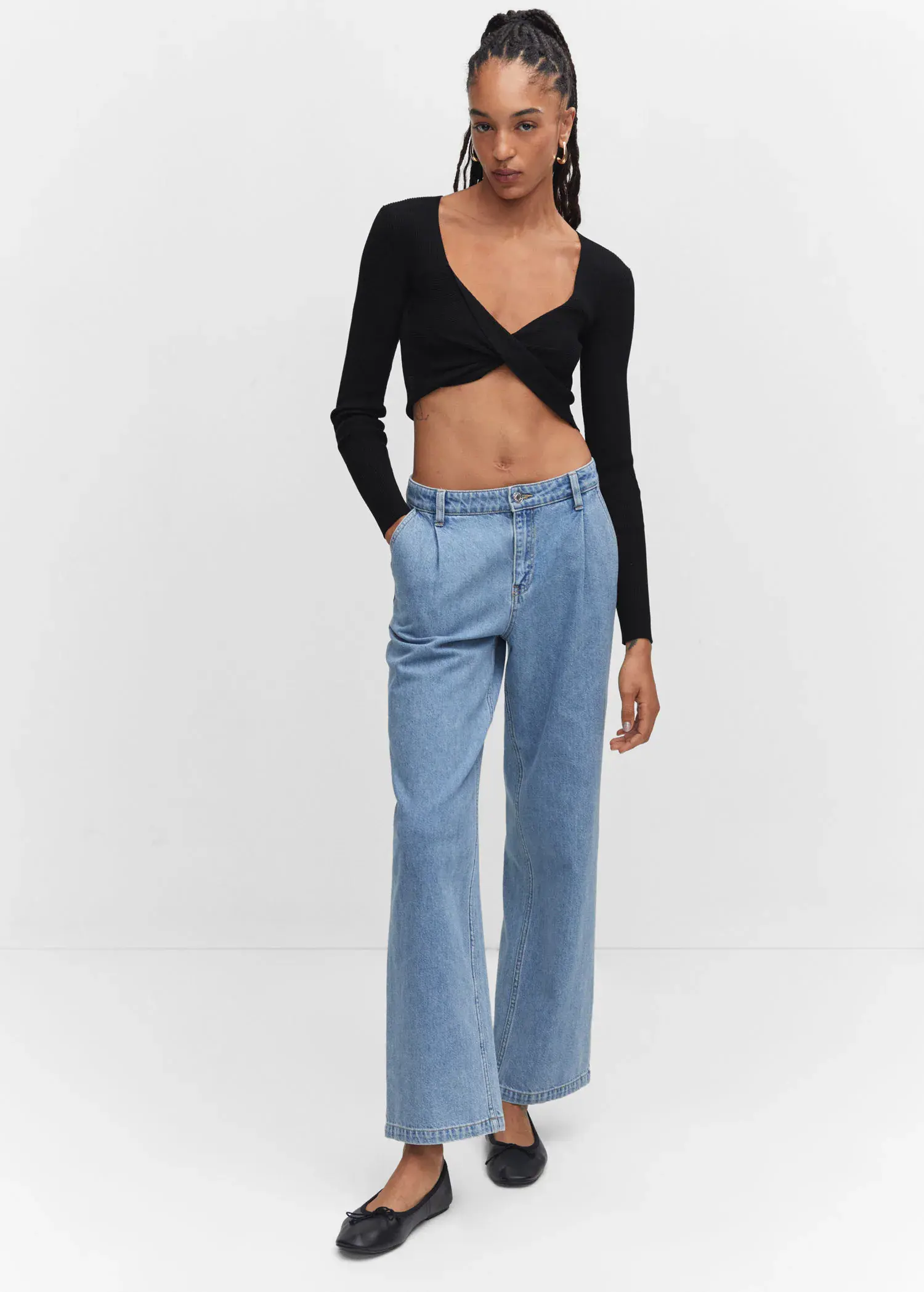 Mango Double-breasted cropped sweater. 3