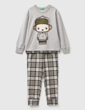 long pyjamas with mascot print