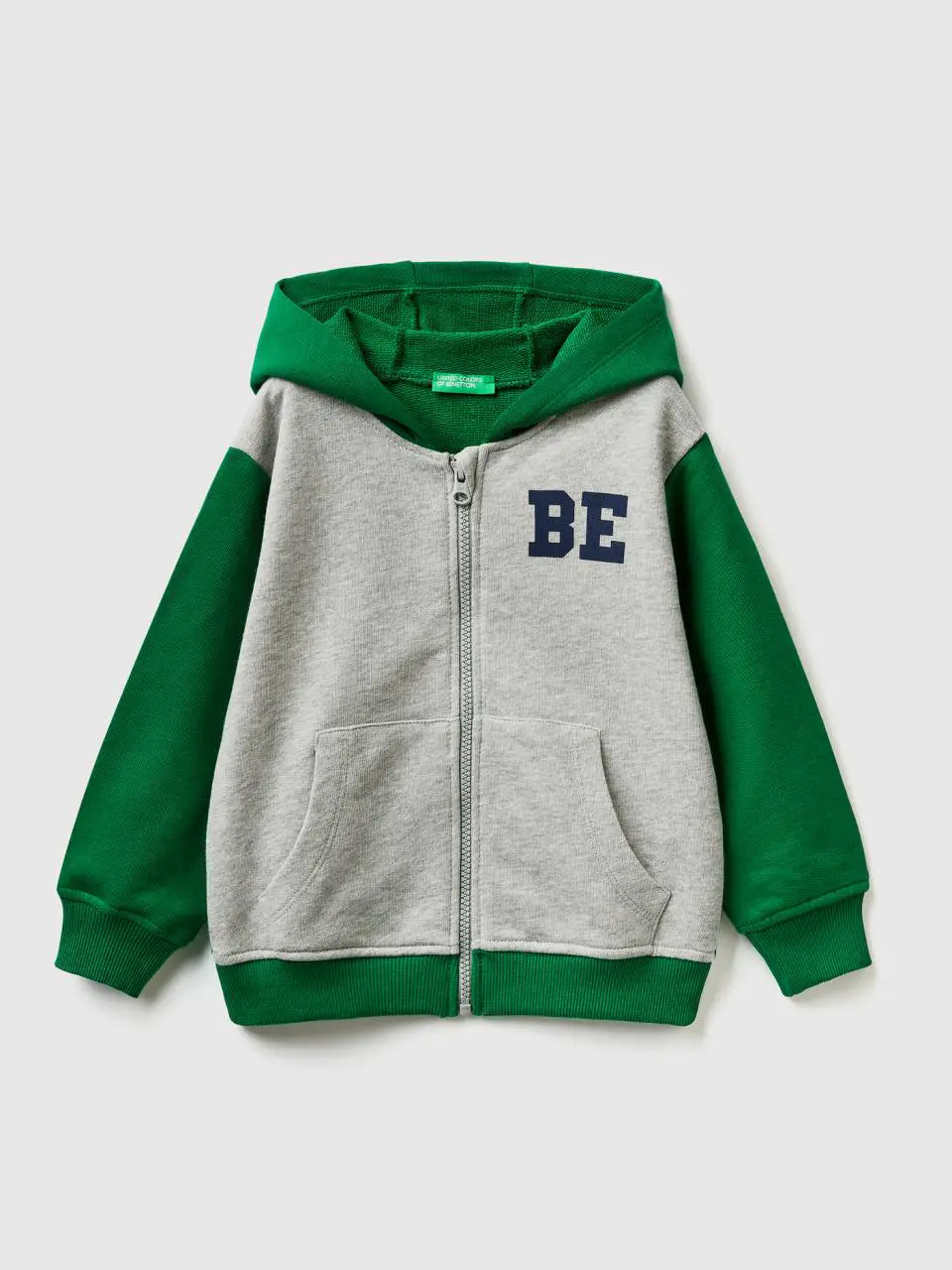 Benetton hoodie with logo. 1