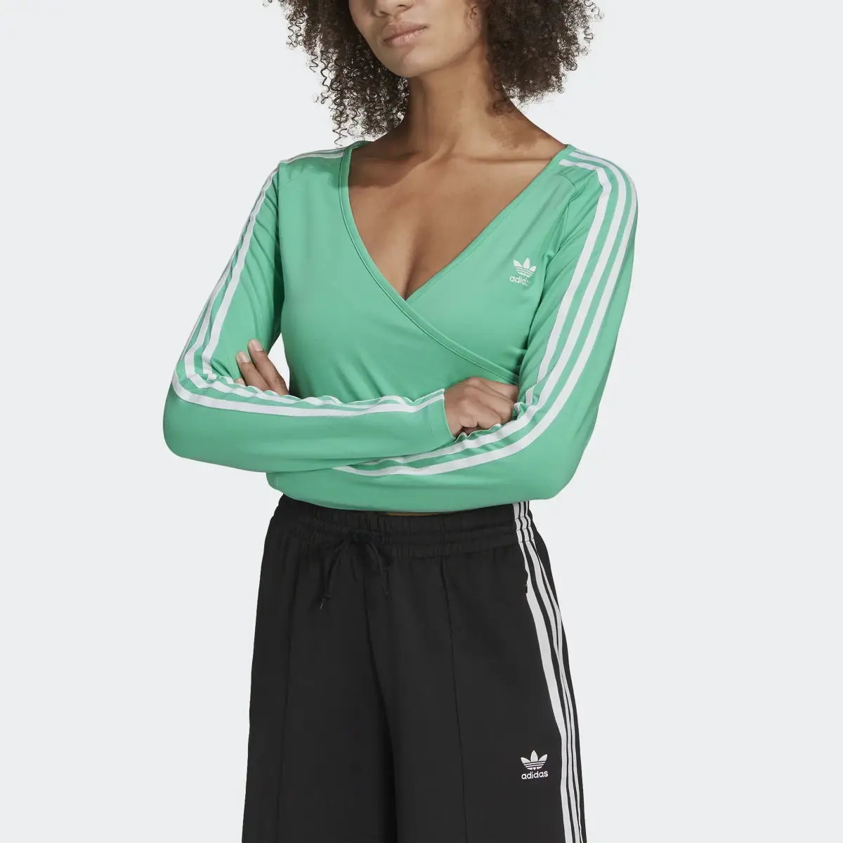 Adidas Maglia adicolor Classics Cropped Long Sleeve. 1