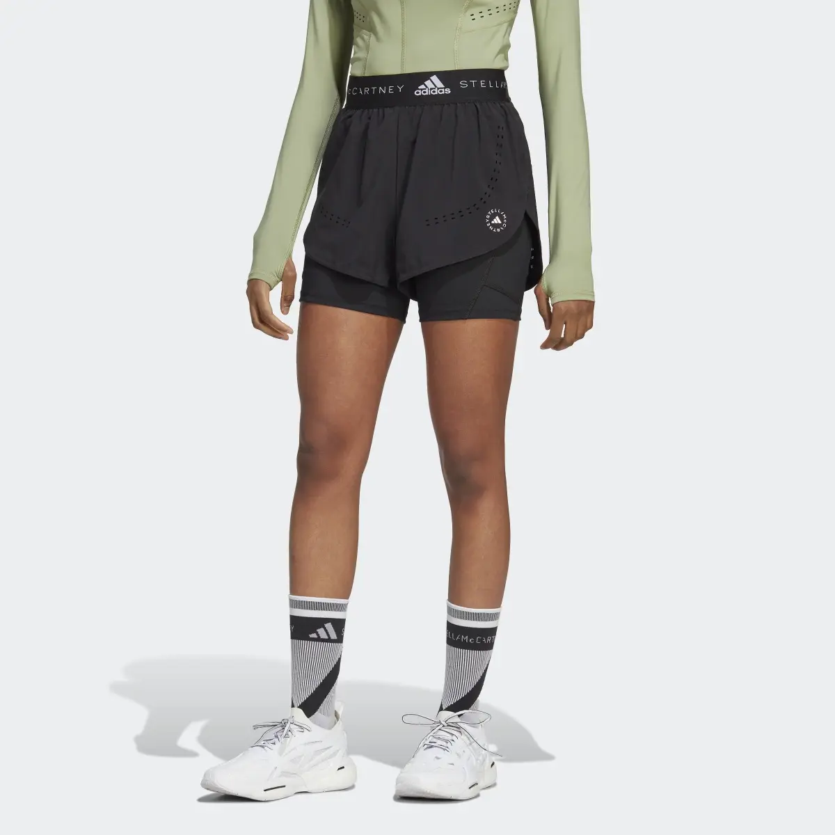 Adidas by Stella McCartney TruePurpose Training Two-in-One Şort. 1 Adidas by Stella McCartney TruePurpose Training Two-in-One Şort. 1