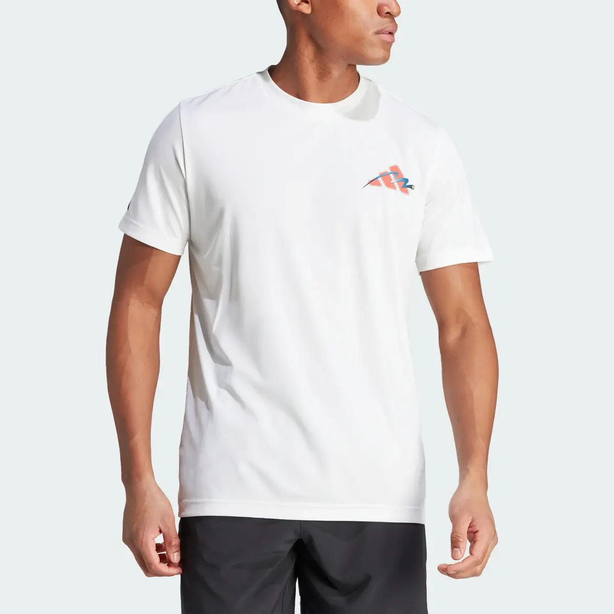 Adidas Playera Court Sport Graphic Para Tenis. 1