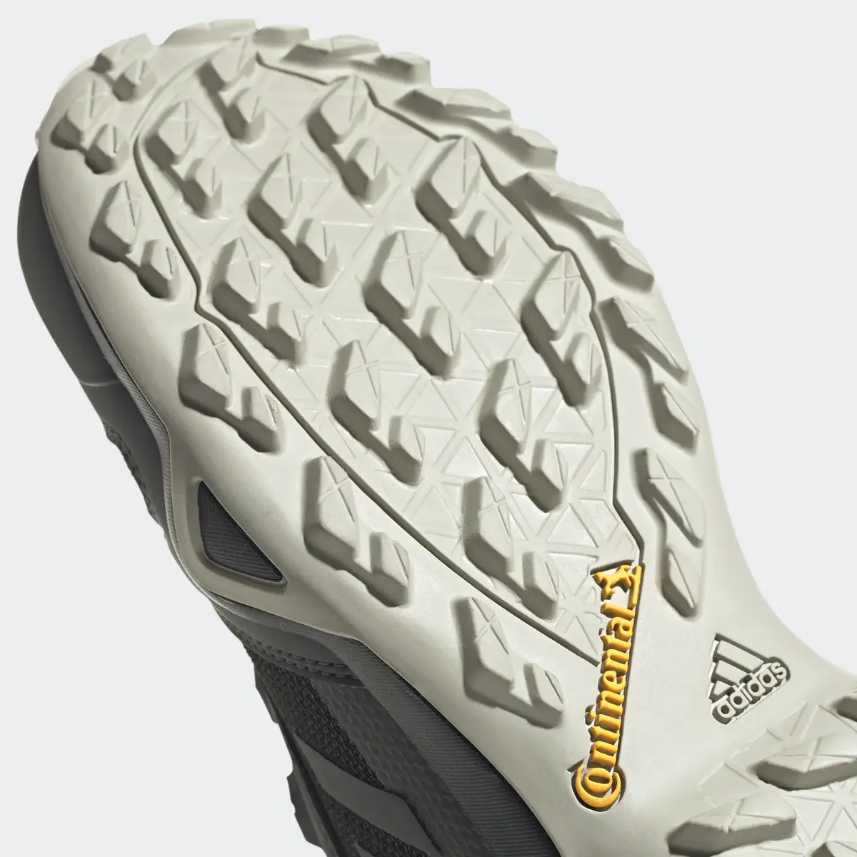 Adidas Zapatilla Terrex AX3 Mid GORE-TEX Hiking. 3