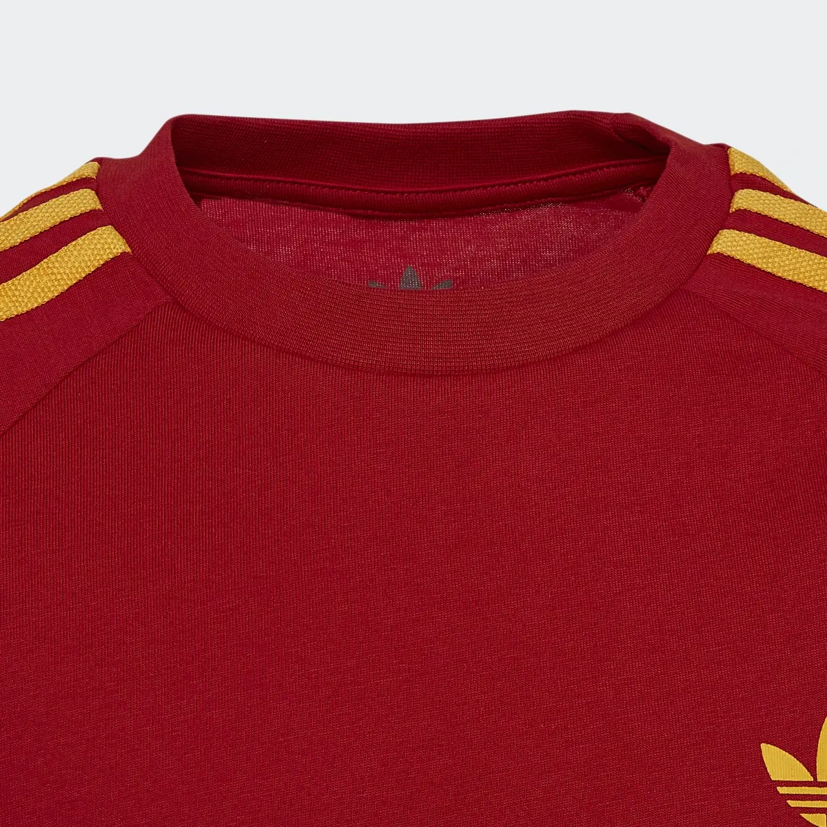 Adidas Adicolor 3-Stripes Tee. 3